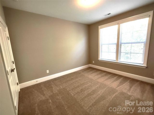 6432 Fairway Row Lane, Charlotte, NC 28277
