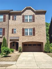 6432 Fairway Row Lane, Charlotte, NC 28277