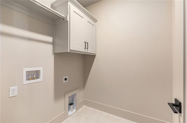 2314 SW Serena Place, Lee's Summit, MO 64082