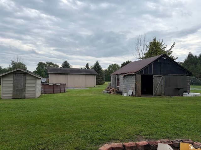 13608 Dunlap Road, La Salle, MI 48145