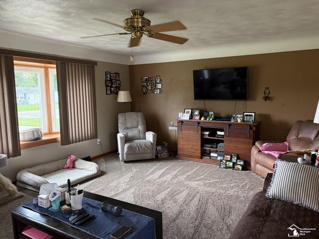 13608 Dunlap Road, La Salle, MI 48145