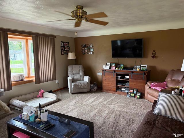 13608 Dunlap Road, La Salle, MI 48145