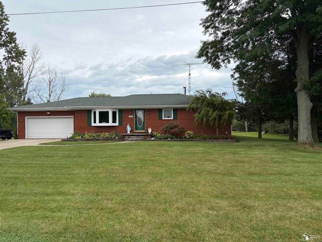 13608 Dunlap Road, La Salle, MI 48145