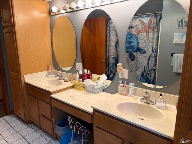 13608 Dunlap Road, La Salle, MI 48145