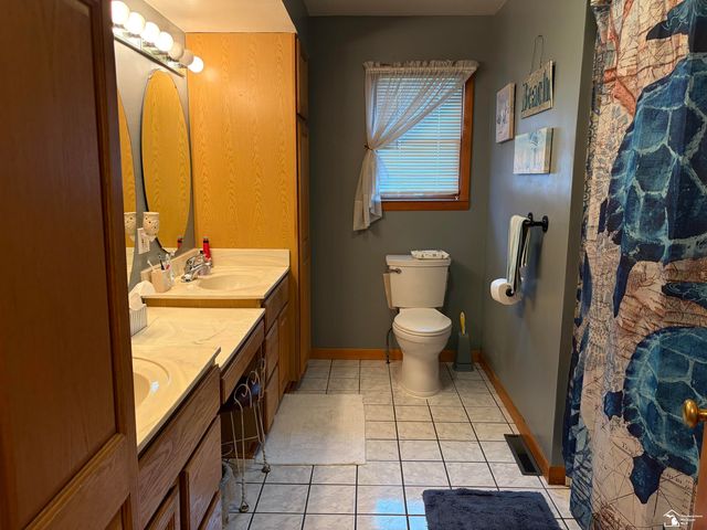 13608 Dunlap Road, La Salle, MI 48145