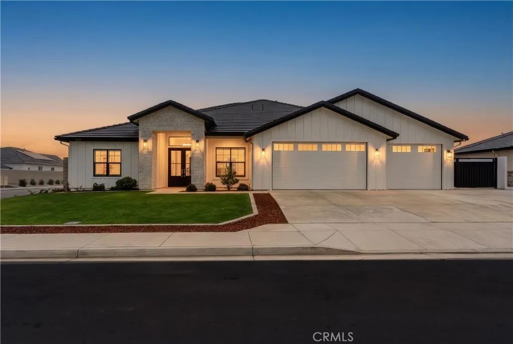 16729 Starview Court, Bakersfield, CA 93314