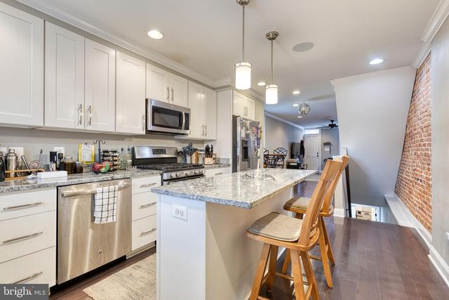 800 S CURLEY ST, Baltimore, MD 21224