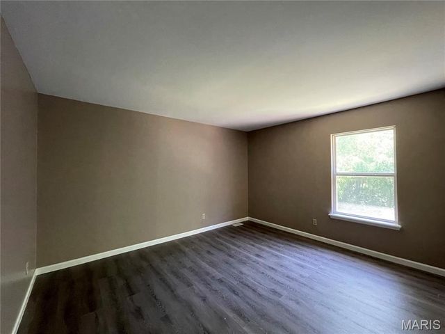 636 Canary Estates Drive, Ballwin, MO 63021