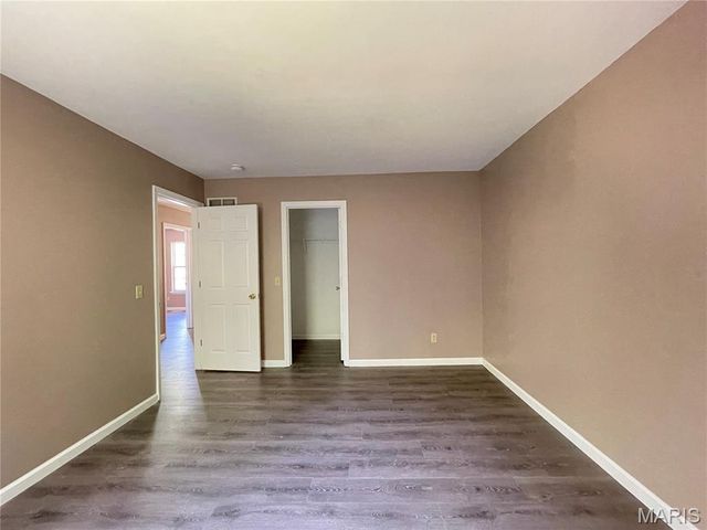 636 Canary Estates Drive, Ballwin, MO 63021