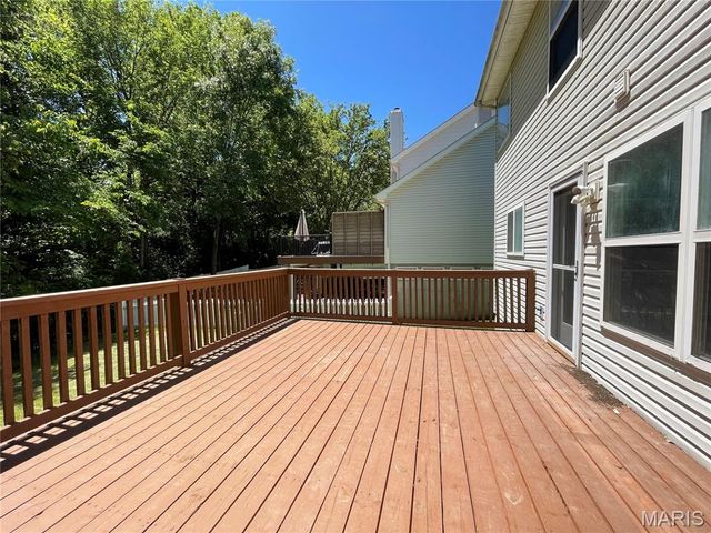 636 Canary Estates Drive, Ballwin, MO 63021