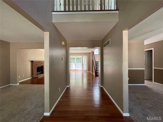 636 Canary Estates Drive, Ballwin, MO 63021