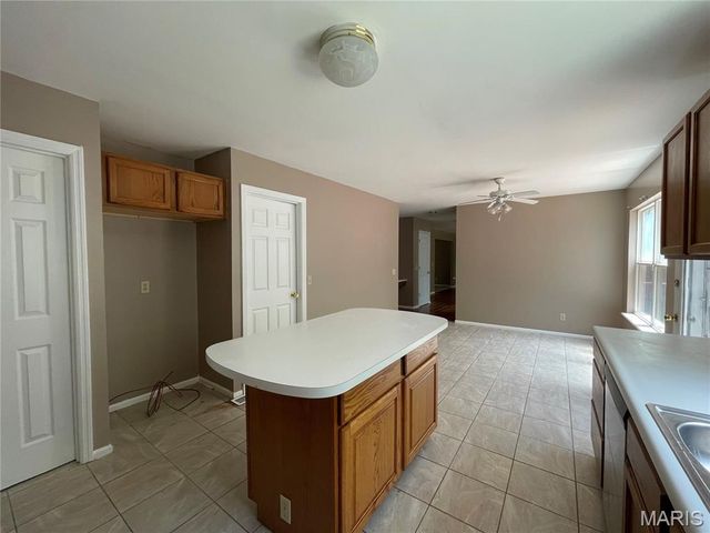 636 Canary Estates Drive, Ballwin, MO 63021