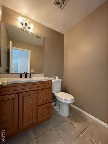 636 Canary Estates Drive, Ballwin, MO 63021