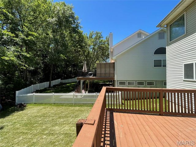 636 Canary Estates Drive, Ballwin, MO 63021