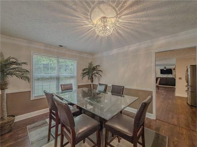 6042 Fairington Farms Lane, Lithonia, GA 30038