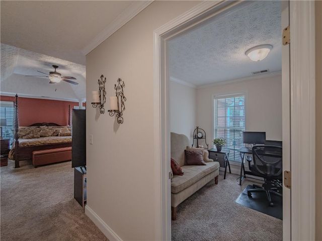 6042 Fairington Farms Lane, Lithonia, GA 30038