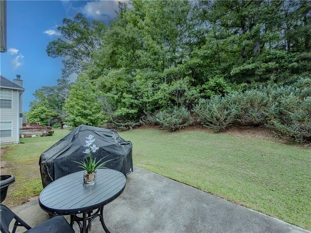 6042 Fairington Farms Lane, Lithonia, GA 30038