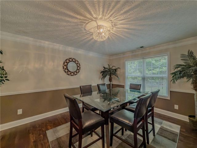 6042 Fairington Farms Lane, Lithonia, GA 30038
