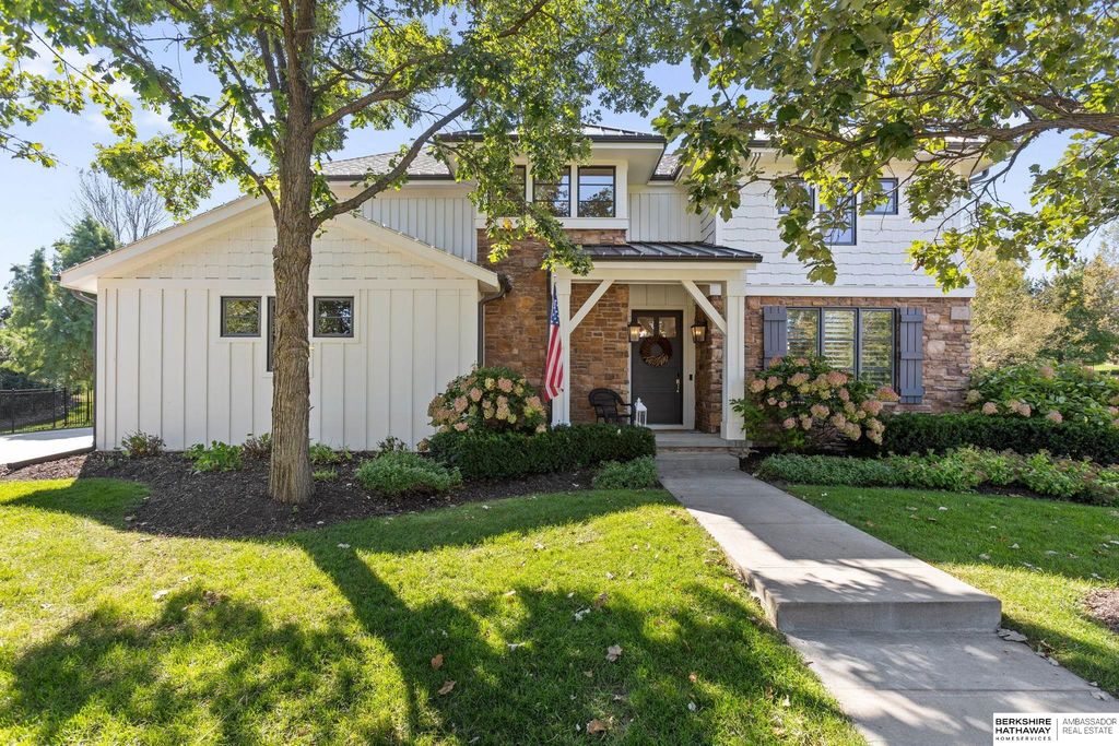 3324 S 185th Street, Omaha, NE 68130
