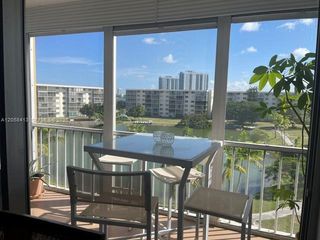 2855 Leonard Dr H511, Aventura, FL 33160