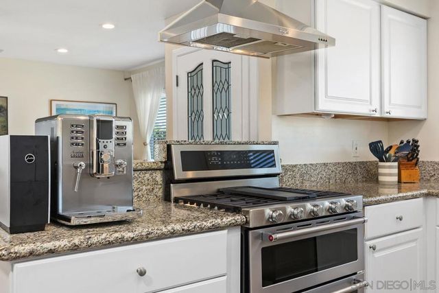 185 Harrison, Oceanside, CA 92057