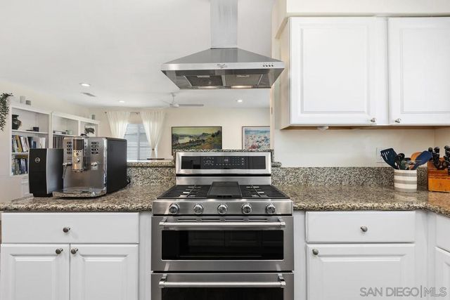 185 Harrison, Oceanside, CA 92057