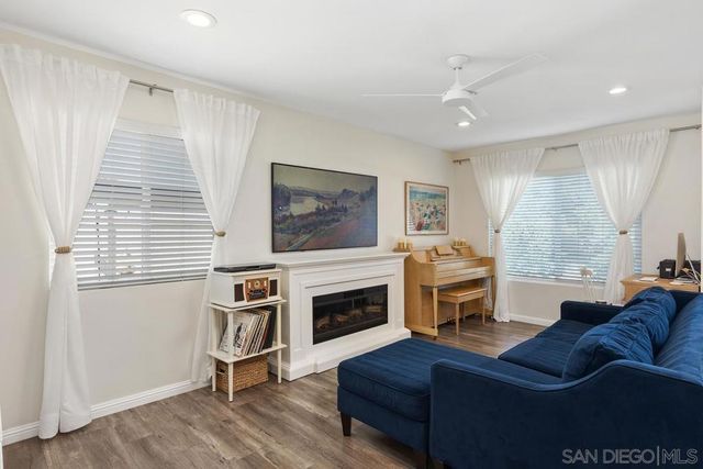 185 Harrison, Oceanside, CA 92057