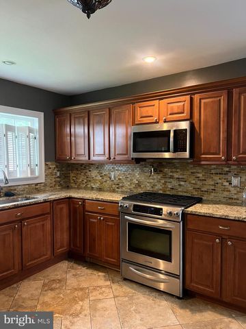 91 MCADOO AVE, Hamilton, NJ 08619