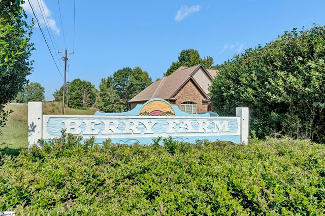 107 Westberrys Creek Road, Duncan, SC 29334