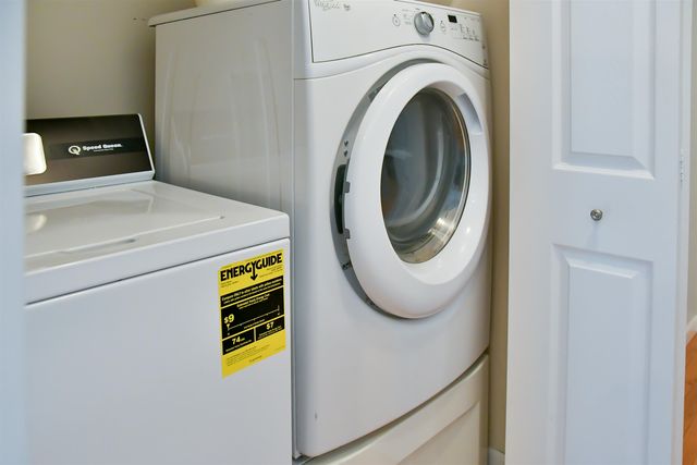 821 Whispering Pines Lane, Bay City, MI 48708