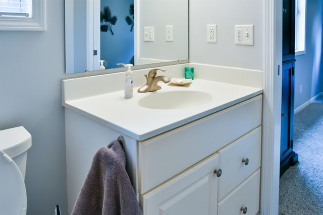 821 Whispering Pines Lane, Bay City, MI 48708