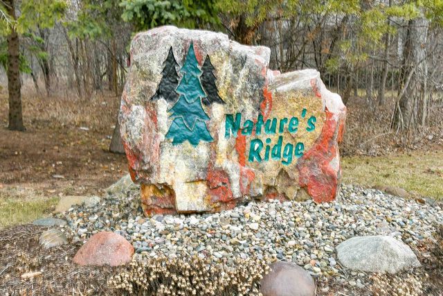 821 Whispering Pines Lane, Bay City, MI 48708