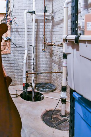 821 Whispering Pines Lane, Bay City, MI 48708