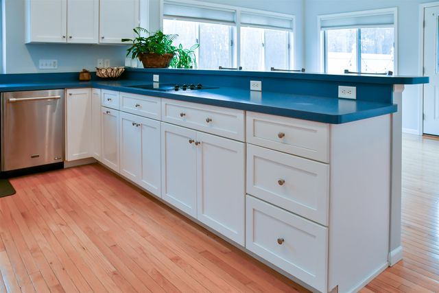 821 Whispering Pines Lane, Bay City, MI 48708