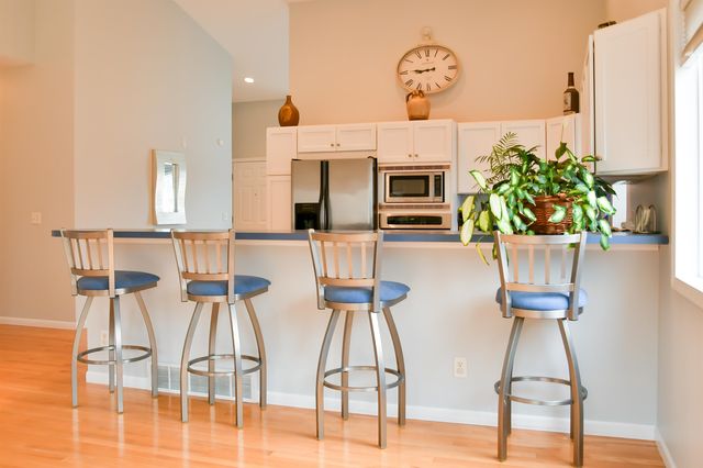 821 Whispering Pines Lane, Bay City, MI 48708