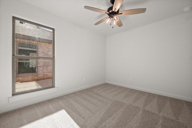 2404 Aberdeen Avenue, Wolfforth, TX 79382