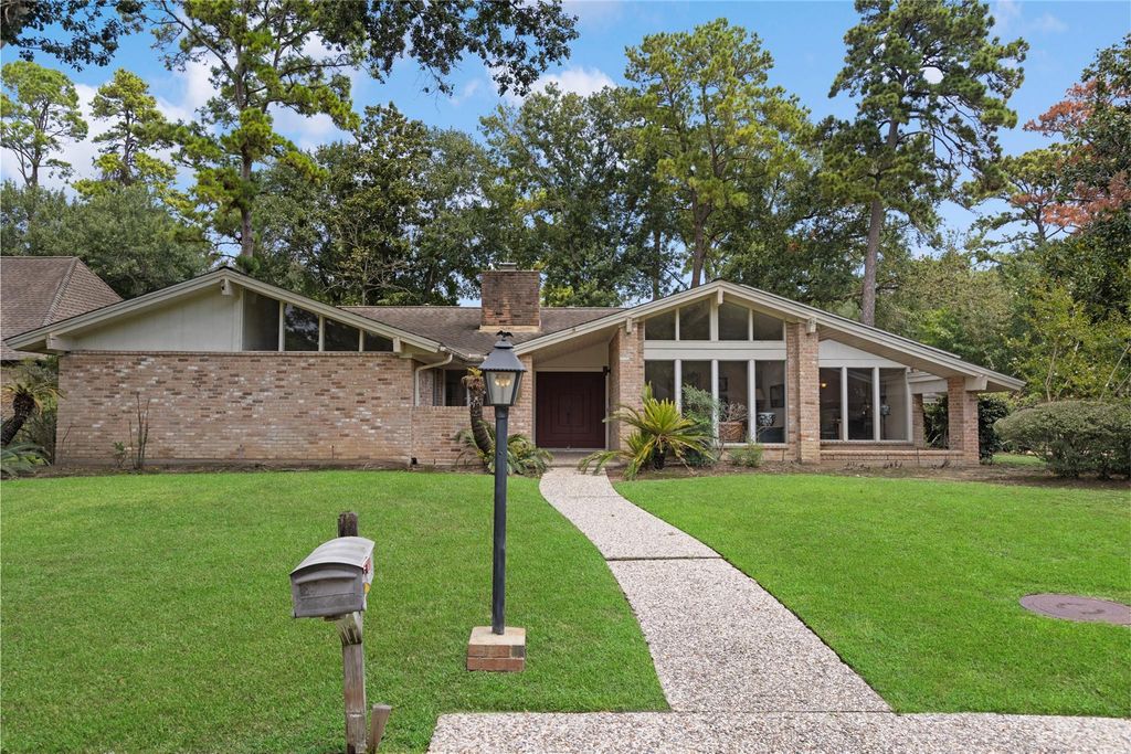 13610 Charwell Crossing Lane, Houston, TX 77069
