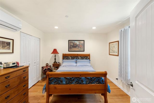 5728 NW Littlewood Lane, Silverdale, WA 98383