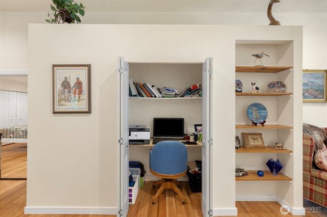 5728 NW Littlewood Lane, Silverdale, WA 98383