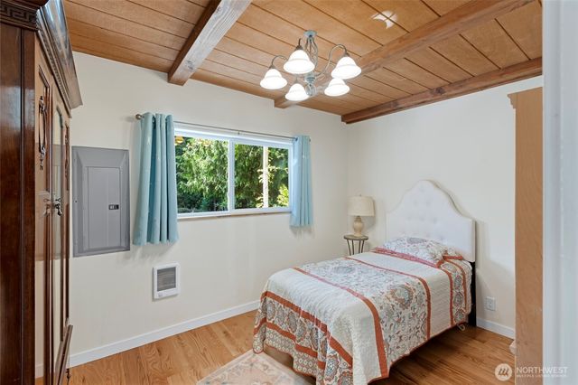 5728 NW Littlewood Lane, Silverdale, WA 98383