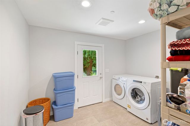 5728 NW Littlewood Lane, Silverdale, WA 98383