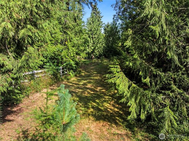 5728 NW Littlewood Lane, Silverdale, WA 98383