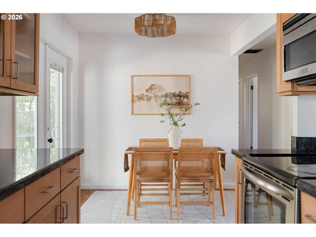 2136 Se 181ST Ave, Portland, OR 97233
