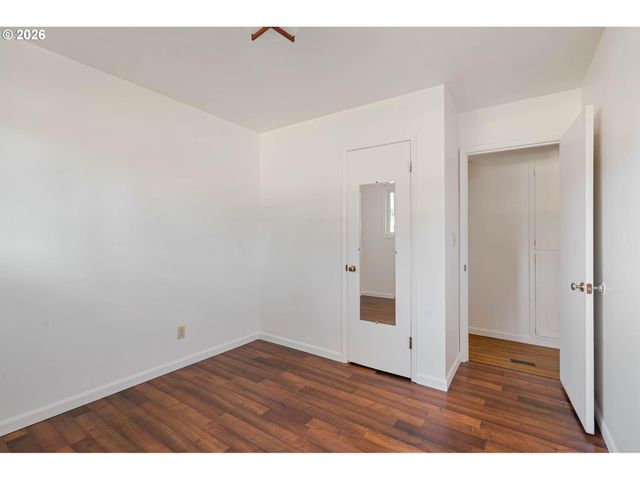 2136 Se 181ST Ave, Portland, OR 97233