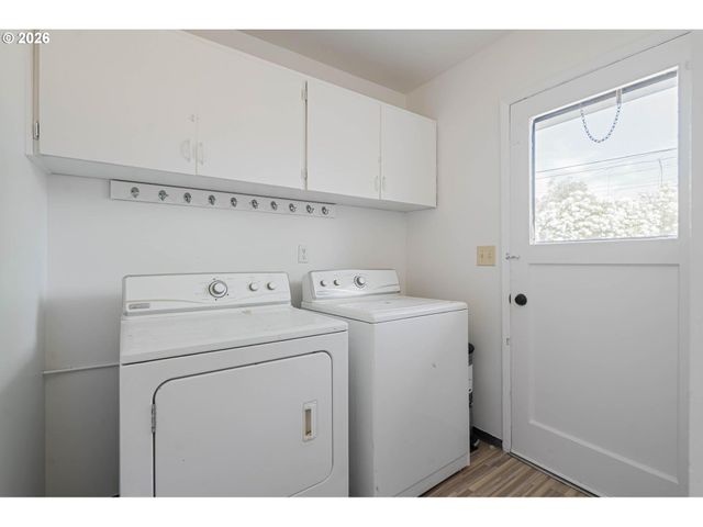 2136 Se 181ST Ave, Portland, OR 97233