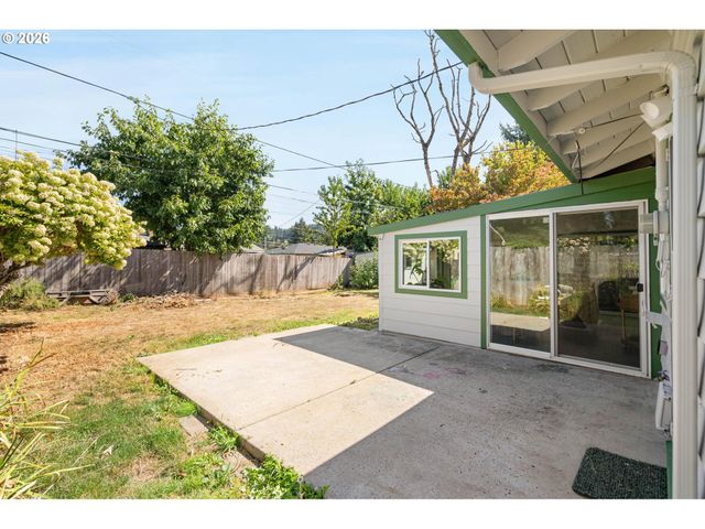 2136 Se 181ST Ave, Portland, OR 97233