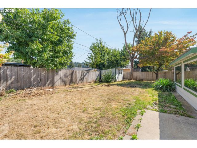 2136 Se 181ST Ave, Portland, OR 97233