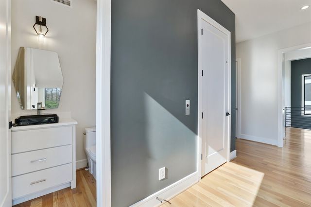 6012B Hill Cir, Nashville, TN 37209