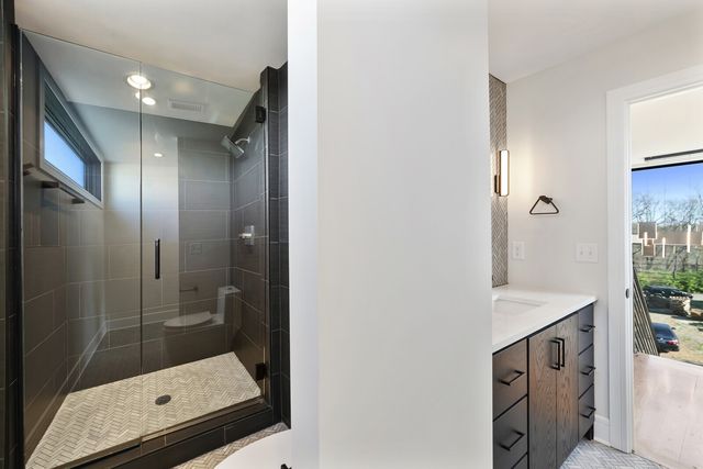 6012B Hill Cir, Nashville, TN 37209