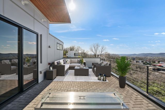 6012B Hill Cir, Nashville, TN 37209